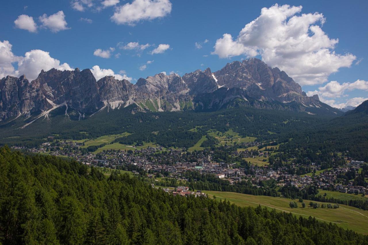 Cortina-House Leilighet Cortina dʼAmpezzo Eksteriør bilde